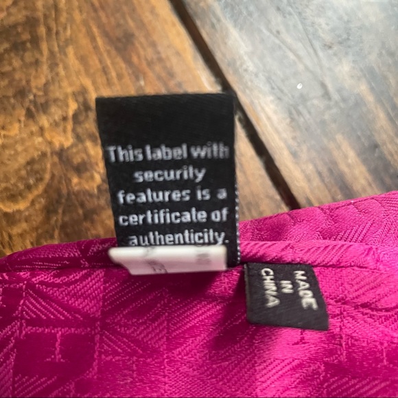 Beautiful Diane Von Furstenberg Wristlet - Picture 4 of 6